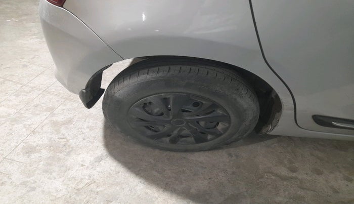 2020 Maruti Swift VXI, Petrol, Manual, 1,11,026 km, tyre