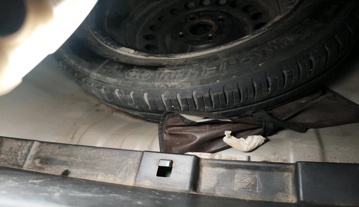 2011 Honda City 1.5L I-VTEC V AT, Petrol, Automatic, 68,275 km, tyre