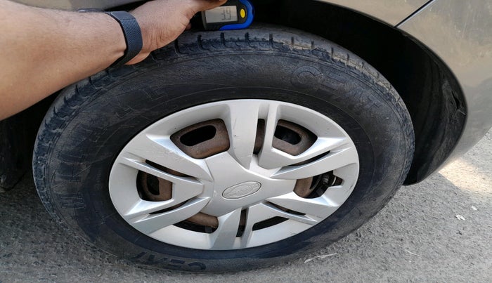 2016 Datsun Redi Go T (O), Petrol, Manual, 45,196 km, tyre