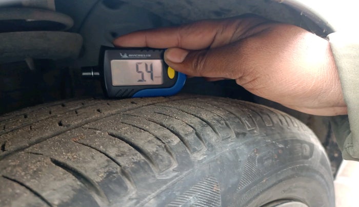 2023 Hyundai NEW I20 MAGNA 1.2 MT, Petrol, Manual, 14,658 km, tyre