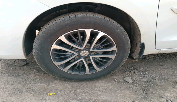 2020 Maruti Ertiga VXI CNG, Petrol, Manual, 70,269 km, tyre