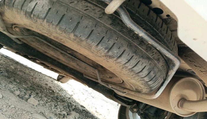 2020 Maruti Ertiga VXI CNG, Petrol, Manual, 70,269 km, tyre