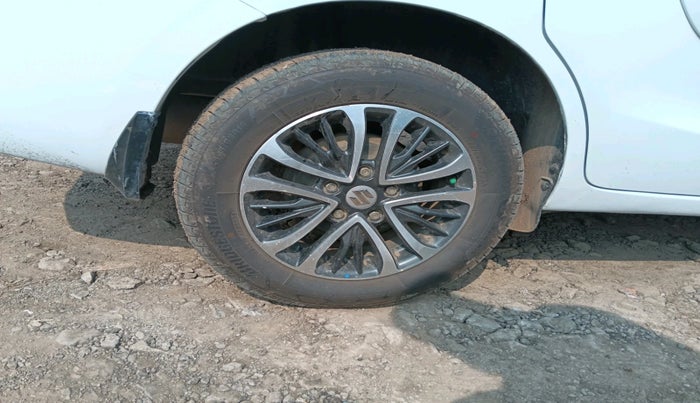 2020 Maruti Ertiga VXI CNG, Petrol, Manual, 70,269 km, tyre