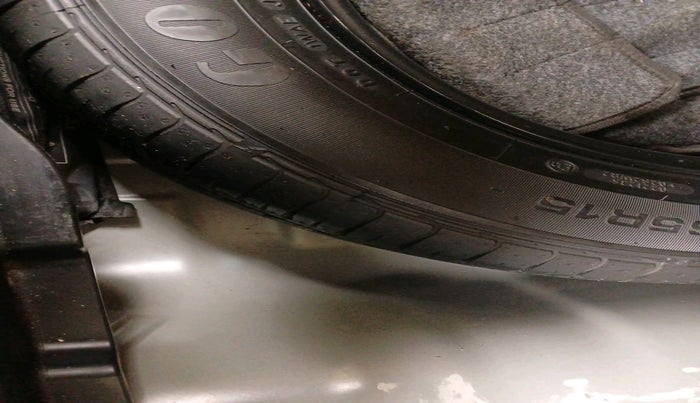 2021 KIA SONET HTK PLUS 1.2, Petrol, Manual, 1,22,749 km, tyre