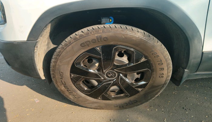 2024 Tata PUNCH ADVENTURE AMT, Petrol, Automatic, 9,884 km, tyre