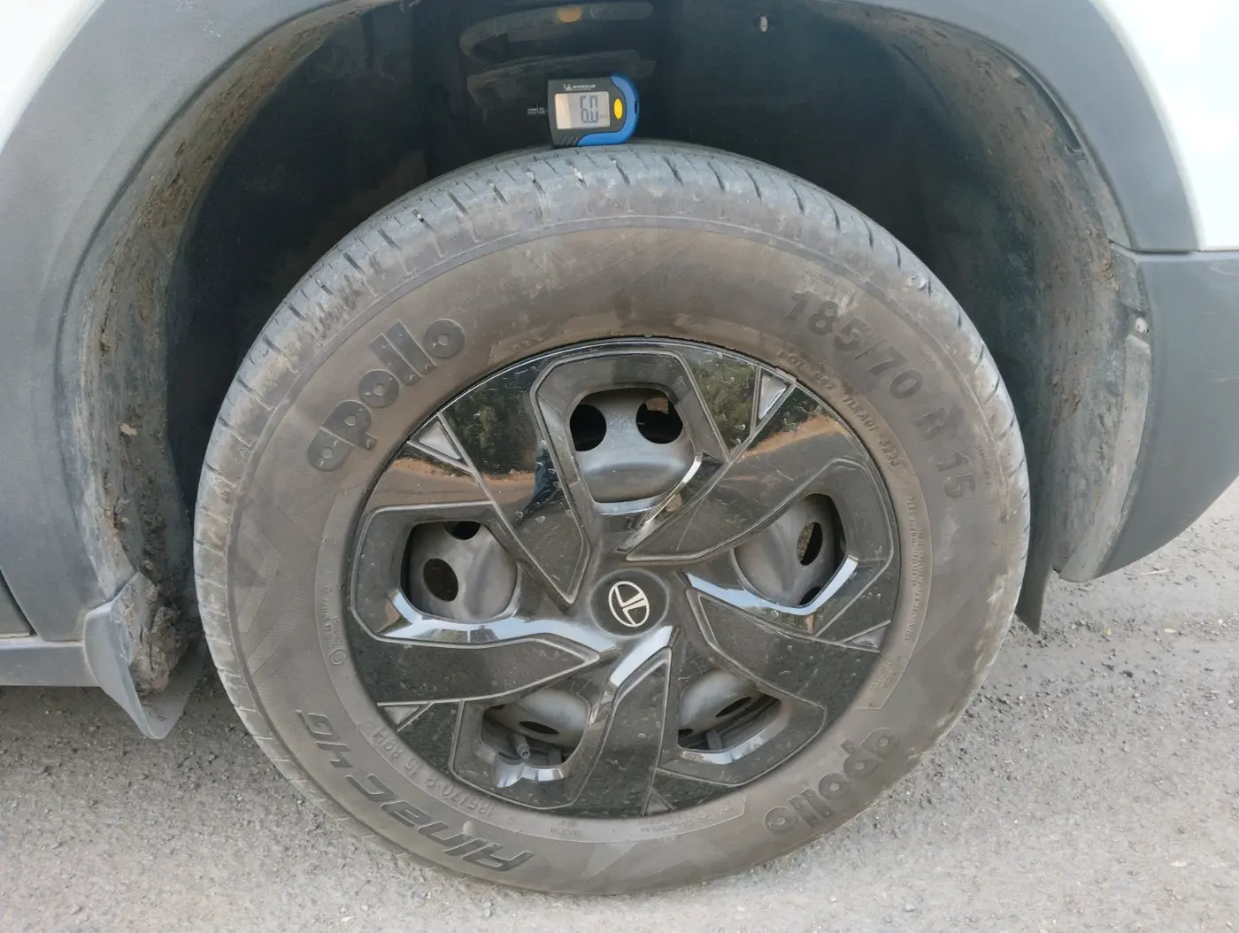 2024 Tata PUNCH ADVENTURE AMT, Petrol, Automatic, 9,884 km, tyre