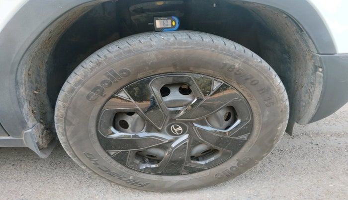 2024 Tata PUNCH ADVENTURE AMT, Petrol, Automatic, 9,884 km, tyre