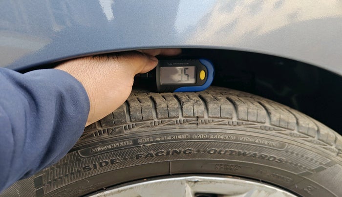 2015 Hyundai Grand i10 MAGNA 1.2 KAPPA VTVT, Petrol, Manual, 1,04,568 km, tyre