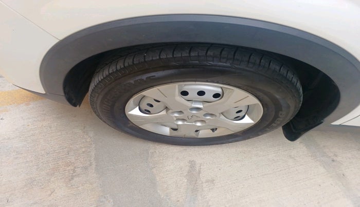 2023 Mahindra XUV300 W4 1.2 PETROL, Petrol, Manual, 13,413 km, tyre