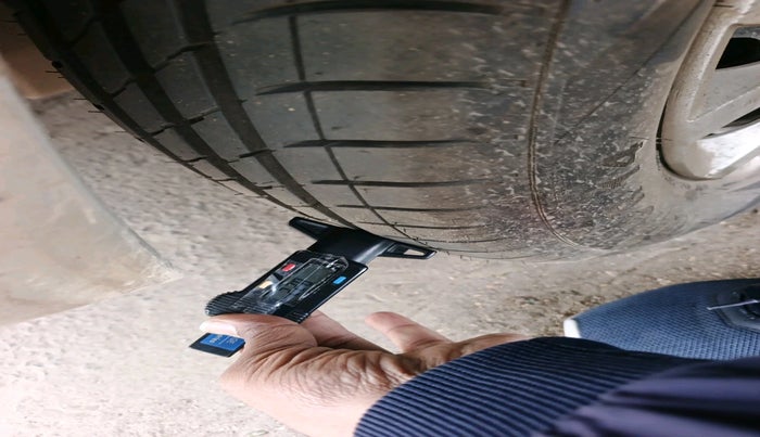 2011 Hyundai i20 MAGNA 1.2, Petrol, Manual, 51,492 km, tyre