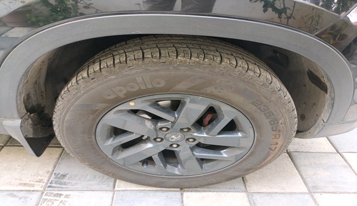 2021 Tata Harrier XT PLUS 2.0L KRYOTEC DARK EDITON, Diesel, Manual, 1,11,001 km, tyre