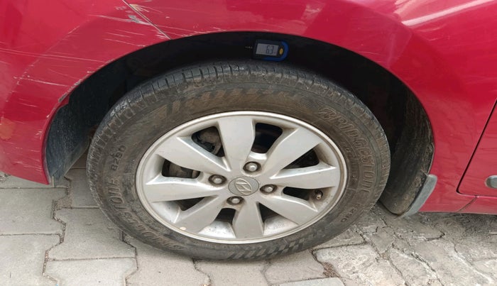 2015 Hyundai Xcent S (O) 1.2, Petrol, Manual, 35,956 km, tyre