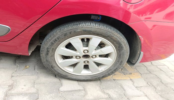 2015 Hyundai Xcent S (O) 1.2, Petrol, Manual, 35,956 km, tyre