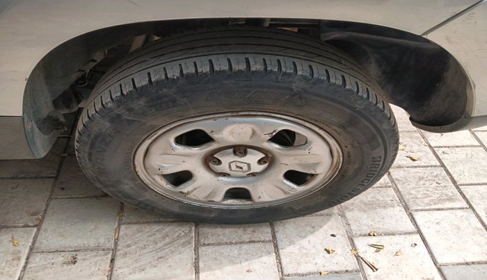 2015 Renault Duster 85 PS RXL DIESEL, Diesel, Manual, 1,35,327 km, tyre