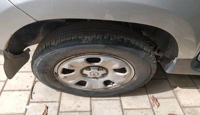 2015 Renault Duster 85 PS RXL DIESEL, Diesel, Manual, 1,35,327 km, tyre