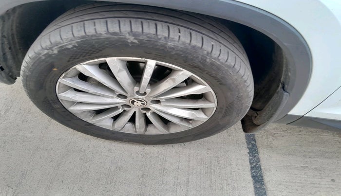 2018 Skoda Kodiaq STYLE 2.0 TDI 4X4 AT, Diesel, Automatic, 1,56,850 km, tyre