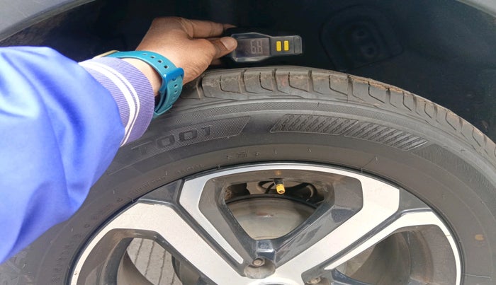 2021 Tata NEXON XM SUNROOF DIESEL, Diesel, Manual, 84,475 km, tyre