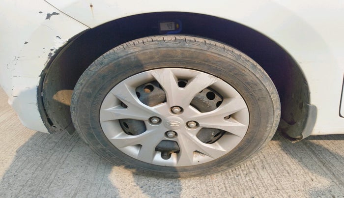 2015 Hyundai Grand i10 MAGNA 1.2 KAPPA VTVT, Petrol, Manual, 92,950 km, tyre