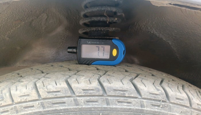 2021 Maruti Eeco 5 STR, Petrol, Manual, 26,203 km, tyre