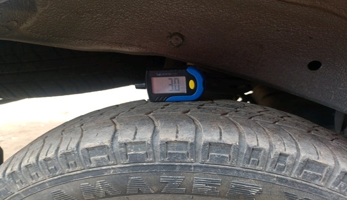 2021 Maruti Eeco 5 STR, Petrol, Manual, 26,203 km, tyre