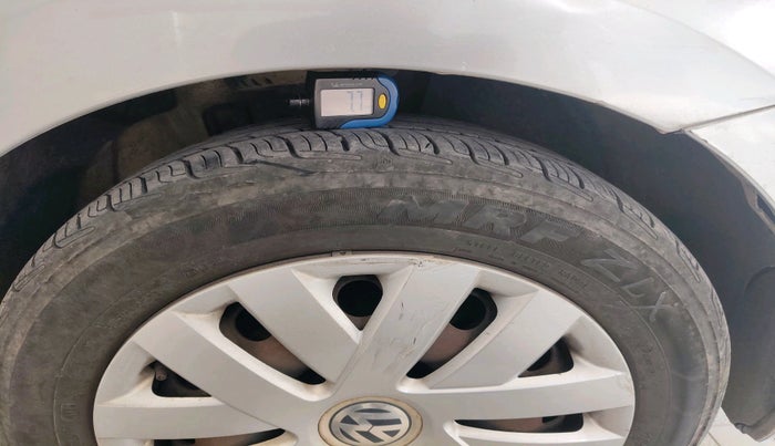 2013 Volkswagen Vento COMFORTLINE DIESEL 1.6, Diesel, Manual, 1,40,754 km, tyre