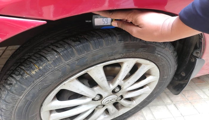 2011 Toyota Etios V, Petrol, Manual, 81,562 km, tyre