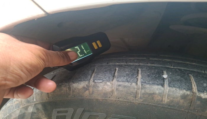 2023 Maruti Swift ZXI PLUS DUAL TONE, Petrol, Manual, 59,781 km, tyre