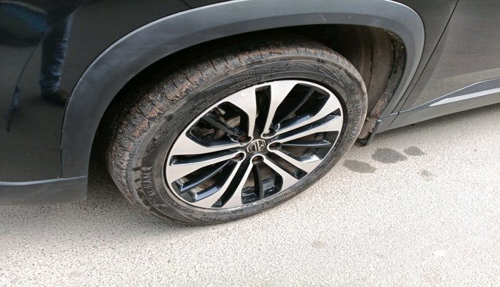 2021 MG HECTOR SHARP 2.0 DIESEL, Diesel, Manual, 83,554 km, tyre