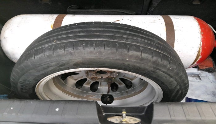 2018 Maruti Baleno ZETA PETROL 1.2, Petrol, Manual, 1,09,579 km, tyre