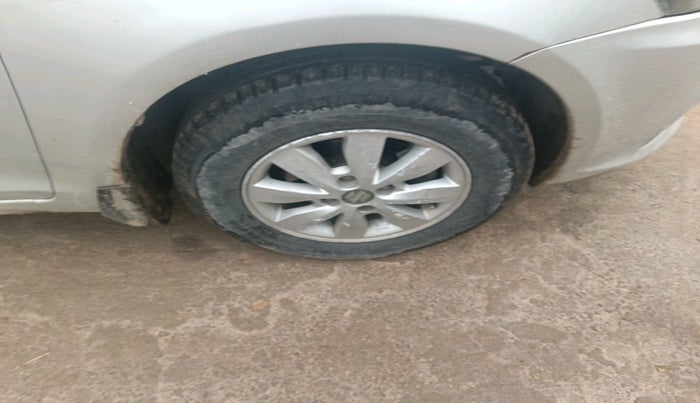 2015 Maruti Swift Dzire LDI, Diesel, Manual, 1,29,669 km, tyre