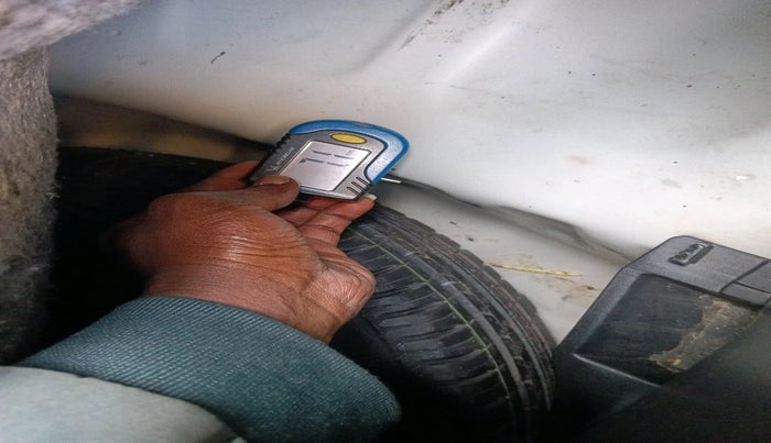 2020 Maruti Swift ZXI, Petrol, Manual, 96,726 km, tyre