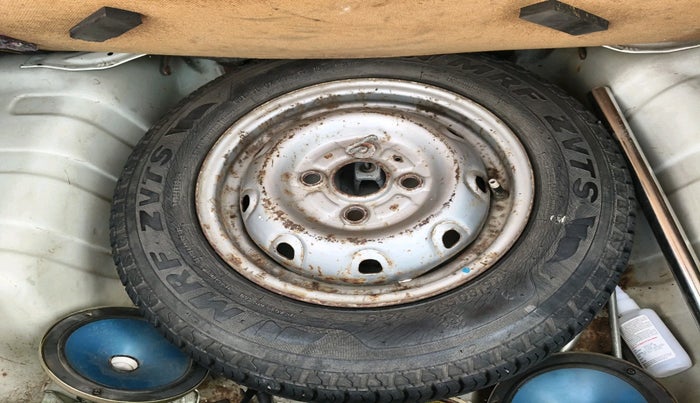 2015 Maruti Alto 800 LXI, Petrol, Manual, 61,810 km, tyre