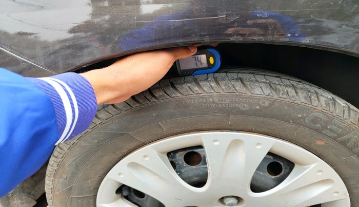 2015 Honda Amaze 1.2L I-VTEC S, Petrol, Manual, 51,842 km, tyre