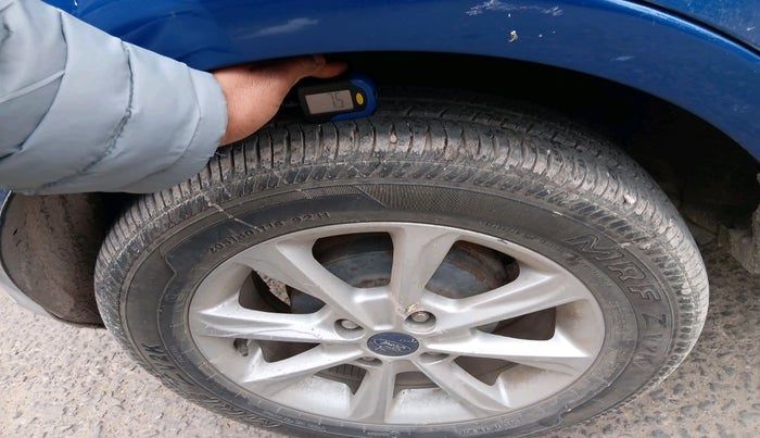 2018 Ford Ecosport TITANIUM 1.5L DIESEL, Diesel, Manual, 1,22,825 km, tyre