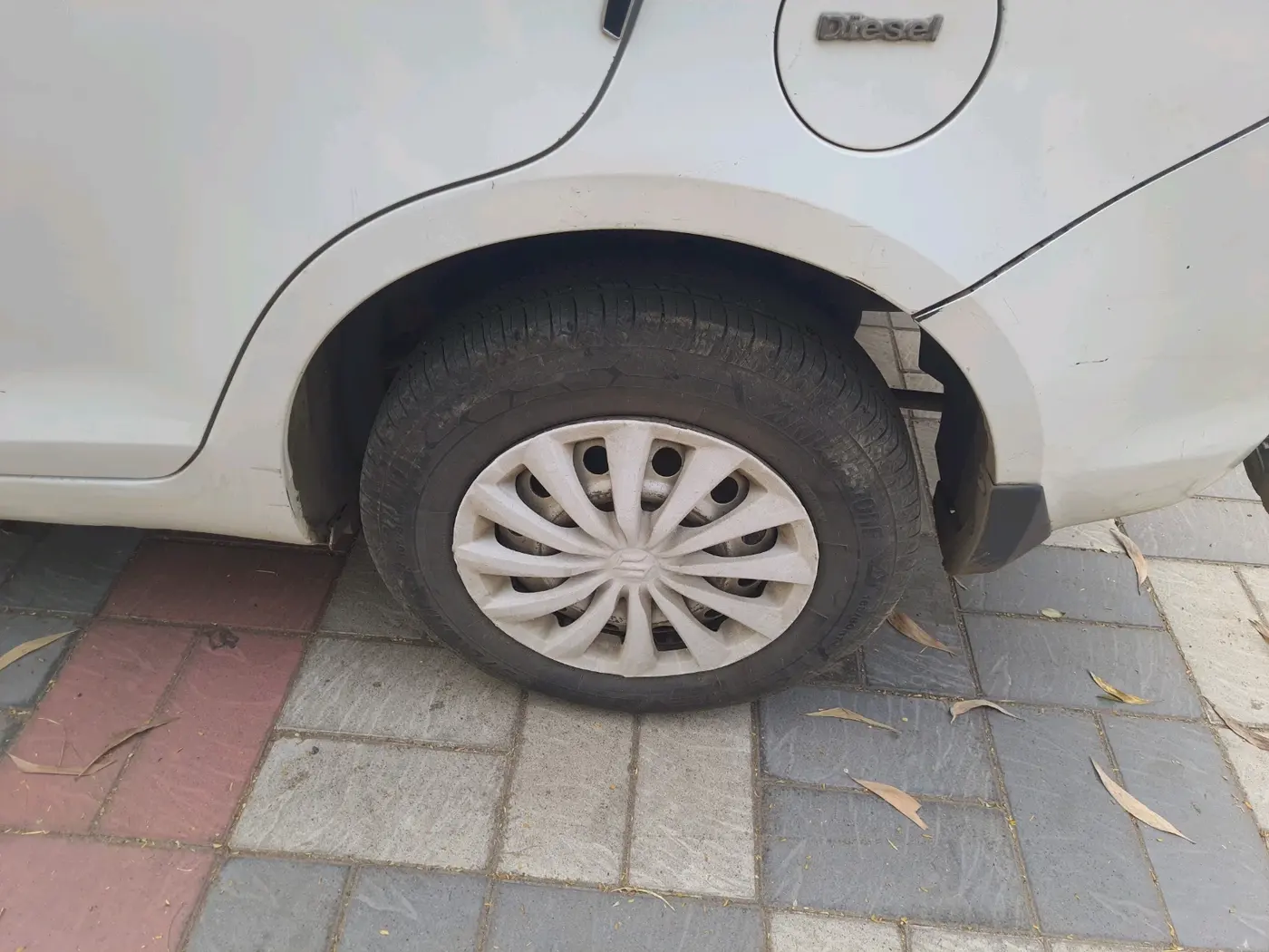 2018 Maruti Dzire LDI, Diesel, Manual, 2,85,130 km, tyre