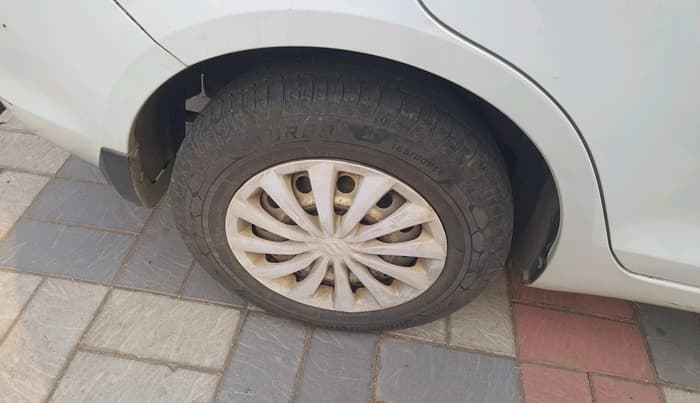 2018 Maruti Dzire LDI, Diesel, Manual, 2,85,130 km, tyre