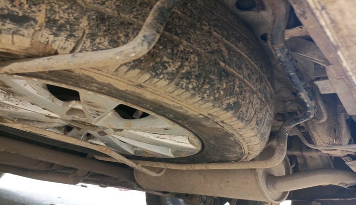 2013 Maruti Ertiga ZDI, Diesel, Manual, 1,92,204 km, tyre