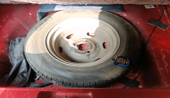 2019 Renault Kwid RXT 1.0 AMT (O), Petrol, Automatic, 46,337 km, tyre