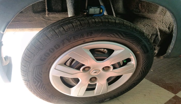 2019 Renault Kwid RXT 1.0 AMT (O), Petrol, Automatic, 46,337 km, tyre