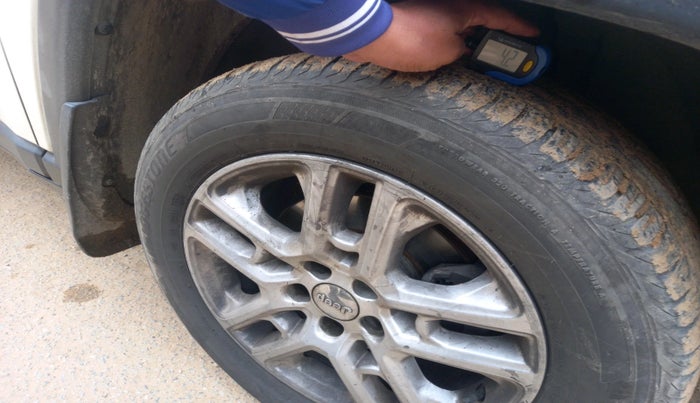 2018 Jeep Compass LIMITED 2.0 DIESEL 4X4, Diesel, Manual, 1,87,887 km, tyre