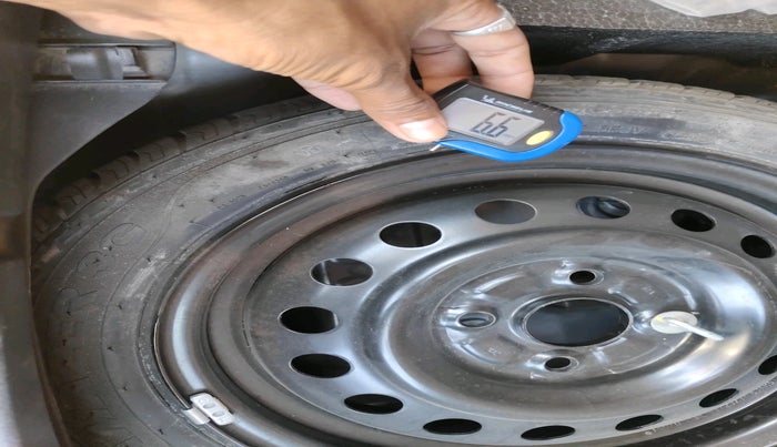 2016 Maruti Wagon R 1.0 VXI AMT, Petrol, Automatic, 34,637 km, tyre