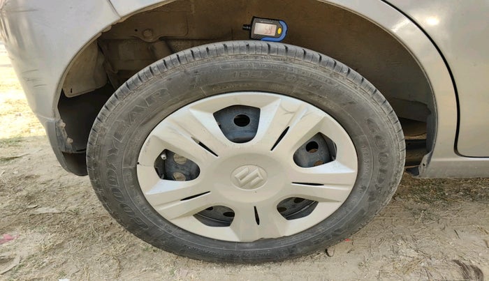 2016 Maruti Wagon R 1.0 VXI AMT, Petrol, Automatic, 34,637 km, tyre