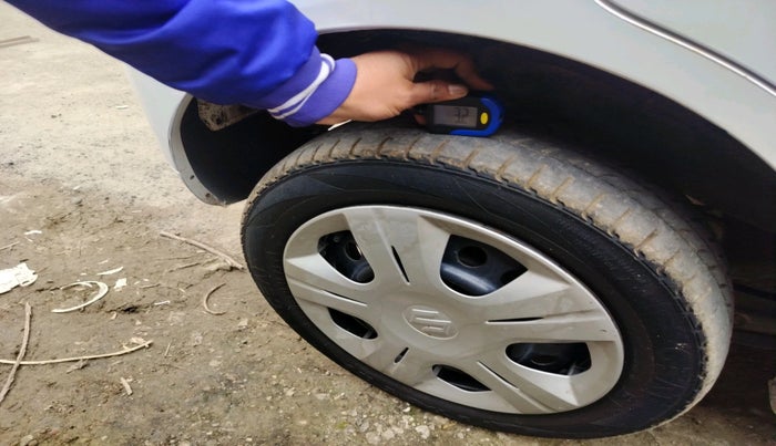 2015 Maruti Wagon R 1.0 VXI, Petrol, Manual, 1,13,099 km, tyre