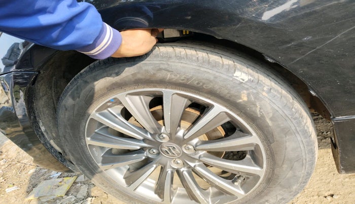 2018 Maruti Ciaz ALPHA 1.5 SHVS PETROL, Petrol, Manual, 68,921 km, tyre