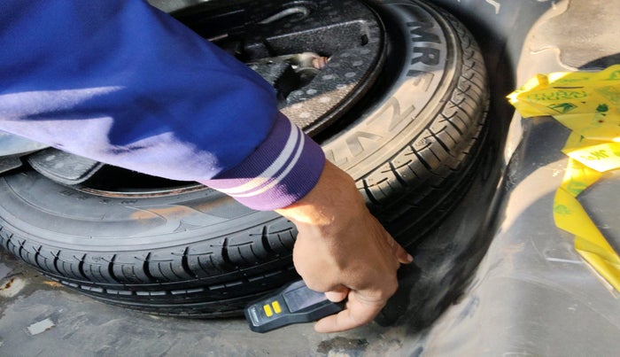 2018 Maruti Ciaz ALPHA 1.5 SHVS PETROL, Petrol, Manual, 68,921 km, tyre