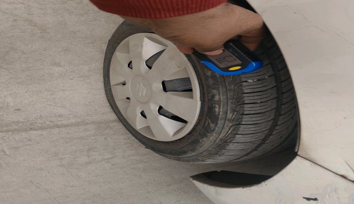 2015 Maruti Alto K10 VXI (O), Petrol, Manual, 37,386 km, tyre