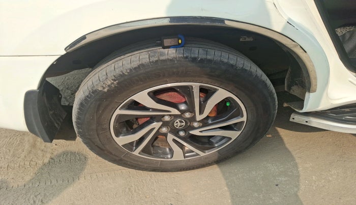 2021 Toyota Innova Crysta 2.4 G 8 STR, Diesel, Manual, 2,39,111 km, tyre