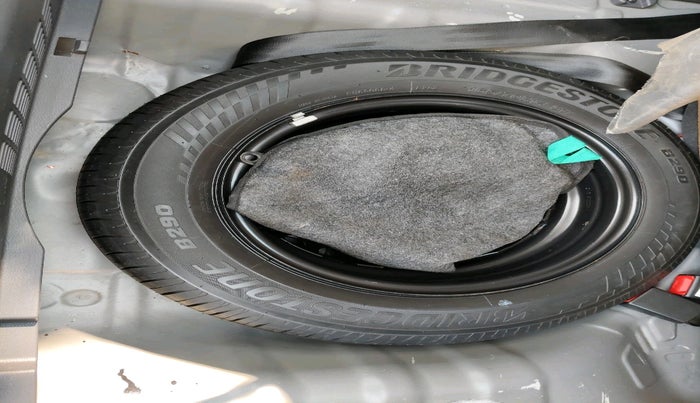 2020 Hyundai GRAND I10 NIOS SPORTZ AMT 1.2 KAPPA VTVT, Petrol, Automatic, 85,172 km, tyre