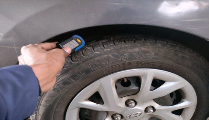 2017 Hyundai Grand i10 SPORTZ 1.2 KAPPA VTVT, Petrol, Manual, 1,63,839 km, tyre