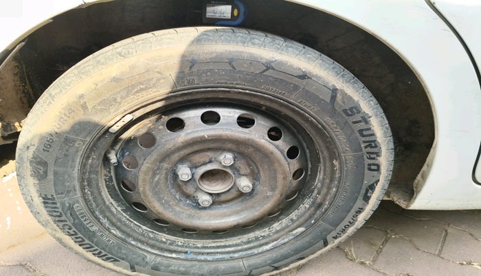 2017 Maruti Celerio VXI AMT, Petrol, Automatic, 2,53,510 km, tyre